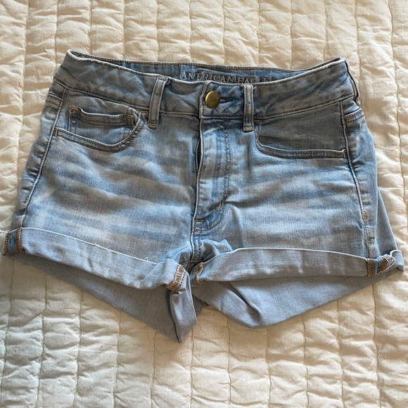 “Hi-Rise Shortie” American Eagle short, size 6 - Picture 1 of 4